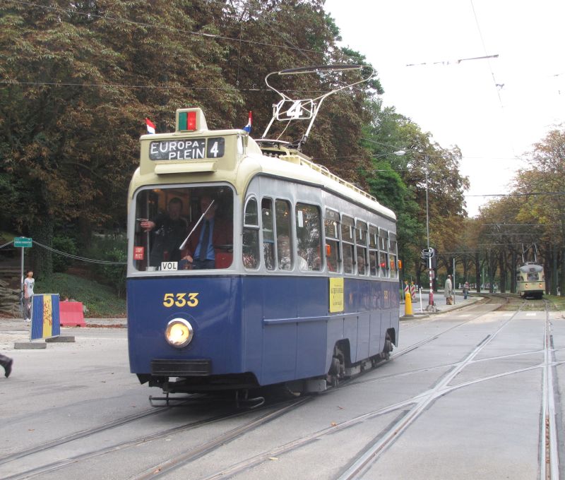_Photos_Forum_N/Trams/Bruxelles/2010/Parade/IMG_4305.JPG http://jcbecker.free.fr/_Photos_Forum_N/Trams/Bruxelles/2010/Parade/IMG_4305.JPG