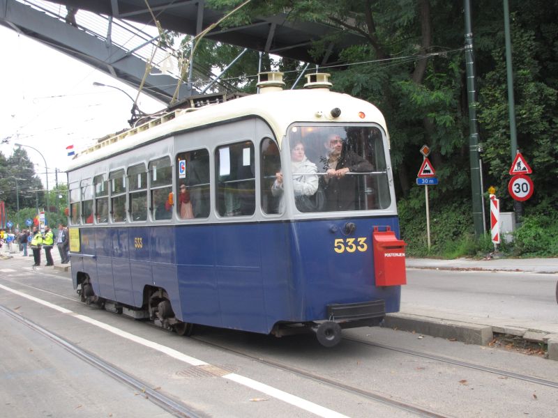 _Photos_Forum_N/Trams/Bruxelles/2010/Parade/IMG_4306.JPG http://jcbecker.free.fr/_Photos_Forum_N/Trams/Bruxelles/2010/Parade/IMG_4306.JPG