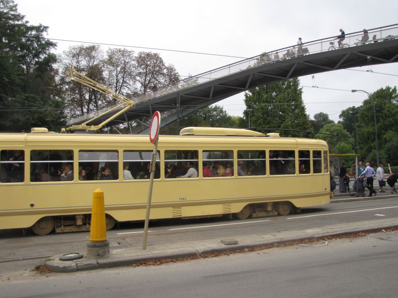 _Photos_Forum_N/Trams/Bruxelles/2010/Parade/IMG_4315.JPG http://jcbecker.free.fr/_Photos_Forum_N/Trams/Bruxelles/2010/Parade/IMG_4315.JPG