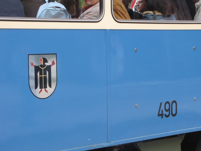 _Photos_Forum_N/Trams/Bruxelles/2010/Parade/IMG_4322.JPG http://jcbecker.free.fr/_Photos_Forum_N/Trams/Bruxelles/2010/Parade/IMG_4322.JPG