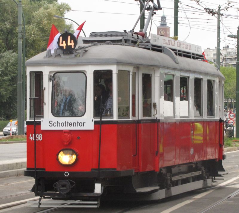 _Photos_Forum_N/Trams/Bruxelles/2010/Parade/IMG_4347.JPG http://jcbecker.free.fr/_Photos_Forum_N/Trams/Bruxelles/2010/Parade/IMG_4347.JPG
