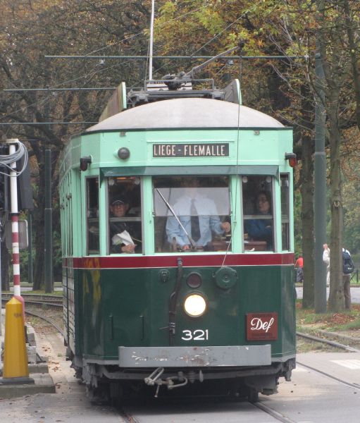 _Photos_Forum_N/Trams/Bruxelles/2010/Parade/IMG_4358.JPG http://jcbecker.free.fr/_Photos_Forum_N/Trams/Bruxelles/2010/Parade/IMG_4358.JPG
