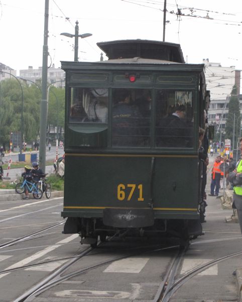 _Photos_Forum_N/Trams/Bruxelles/2010/Parade/IMG_4404.JPG http://jcbecker.free.fr/_Photos_Forum_N/Trams/Bruxelles/2010/Parade/IMG_4404.JPG
