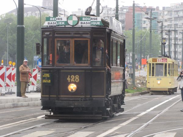 _Photos_Forum_N/Trams/Bruxelles/2010/Parade/IMG_4417.JPG http://jcbecker.free.fr/_Photos_Forum_N/Trams/Bruxelles/2010/Parade/IMG_4417.JPG