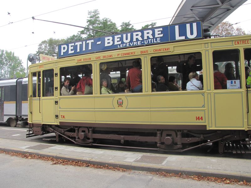 _Photos_Forum_N/Trams/Bruxelles/2010/Parade/IMG_4443.JPG http://jcbecker.free.fr/_Photos_Forum_N/Trams/Bruxelles/2010/Parade/IMG_4443.JPG